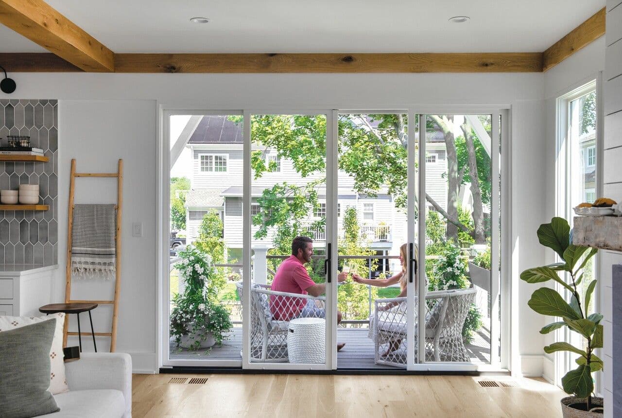 -Marvin_Elevate_PureJoy_Int_ELSPD_St_Op_LivRm_wModels