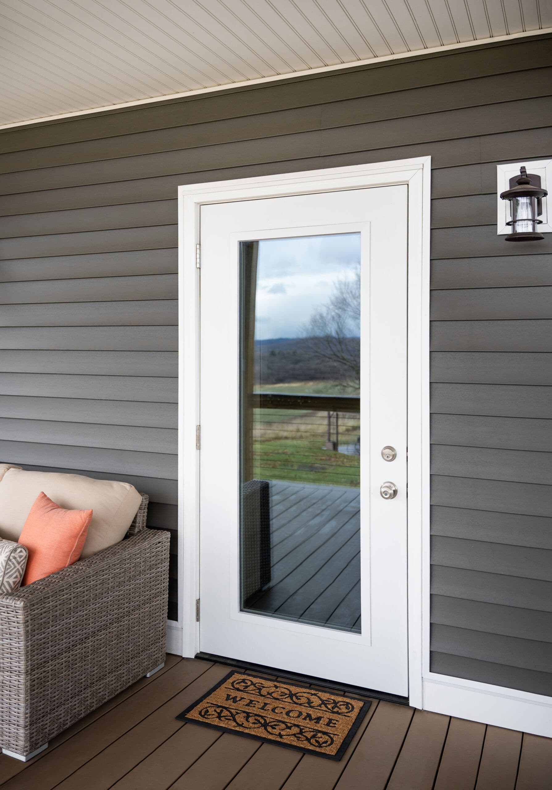 Legacy-460-Style-Smooth-Door_Snow-Mist_Georgian-Knob