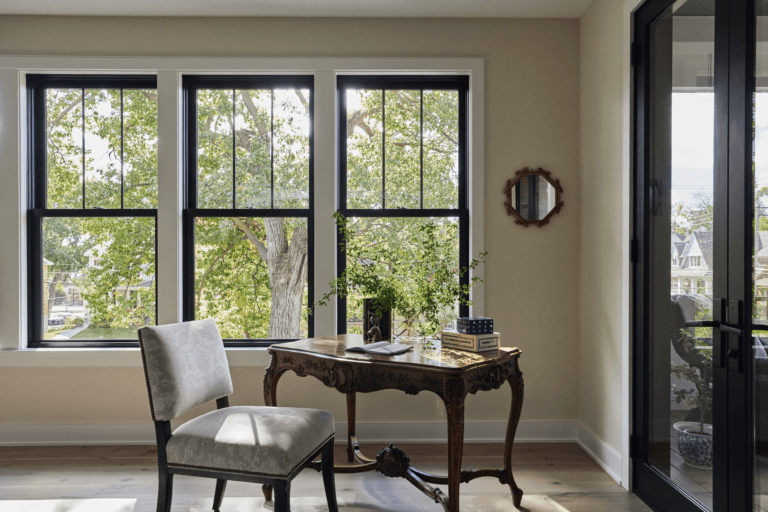 PillarHomes_Int_ELDH_ELIFD_St_CU_Cl_DsnBlk_LIvRm_P2412400_EL-768x512.png